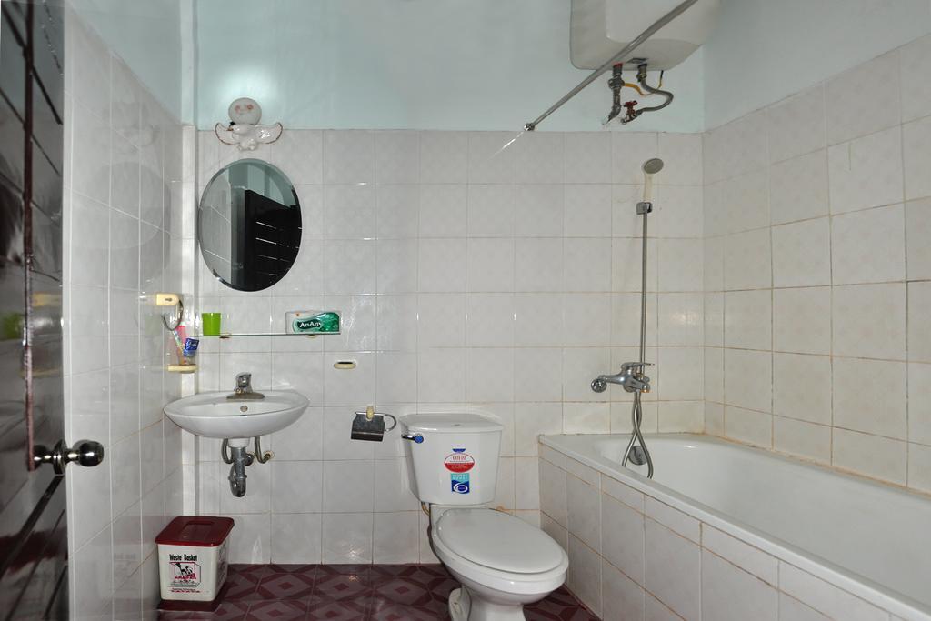 Nhat Le Hotel Hue Exterior photo