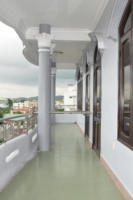 Nhat Le Hotel Hue Exterior photo