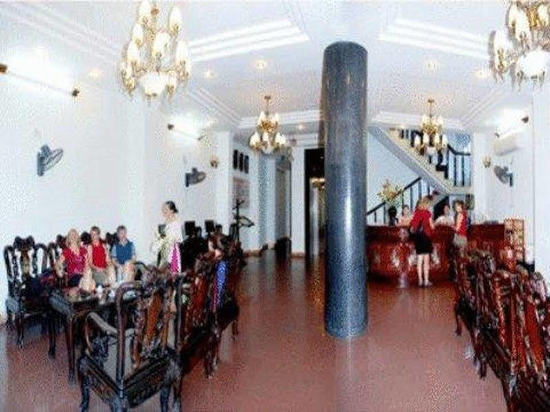 Nhat Le Hotel Hue Exterior photo