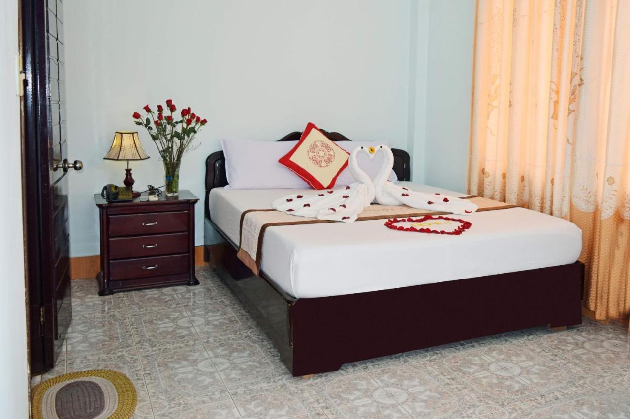 Nhat Le Hotel Hue Exterior photo