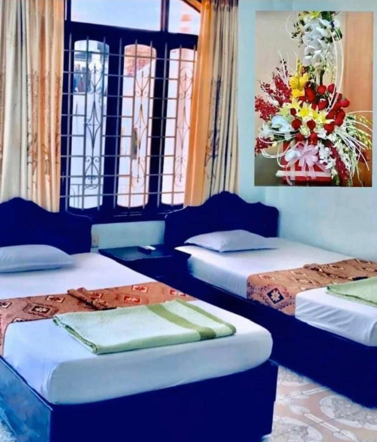 Nhat Le Hotel Hue Exterior photo